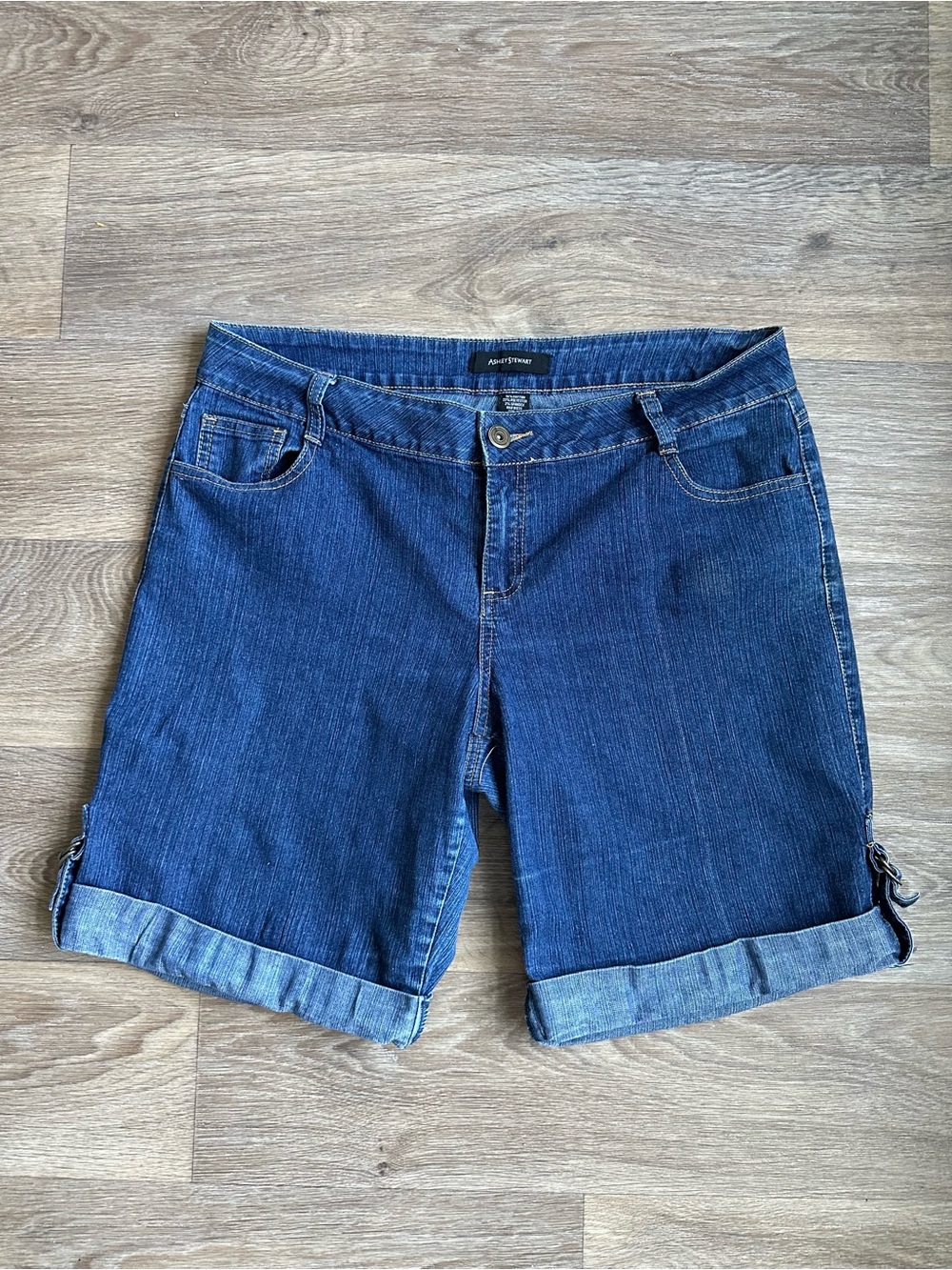 Ashley Stewart Women’s Size 16 Blue Denim Bermuda Shorts Cuffed